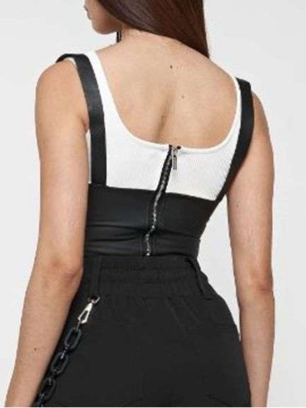 Manière De Voir: Black White Colorblock Ribbed Zip Front Crop Tank, 6 - Picture 2 of 13